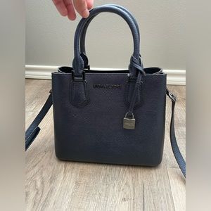 Dark blue Michael Kors small crossbody bucket bag